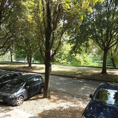 Lungo Po Appartamento Turin Bagian luar foto