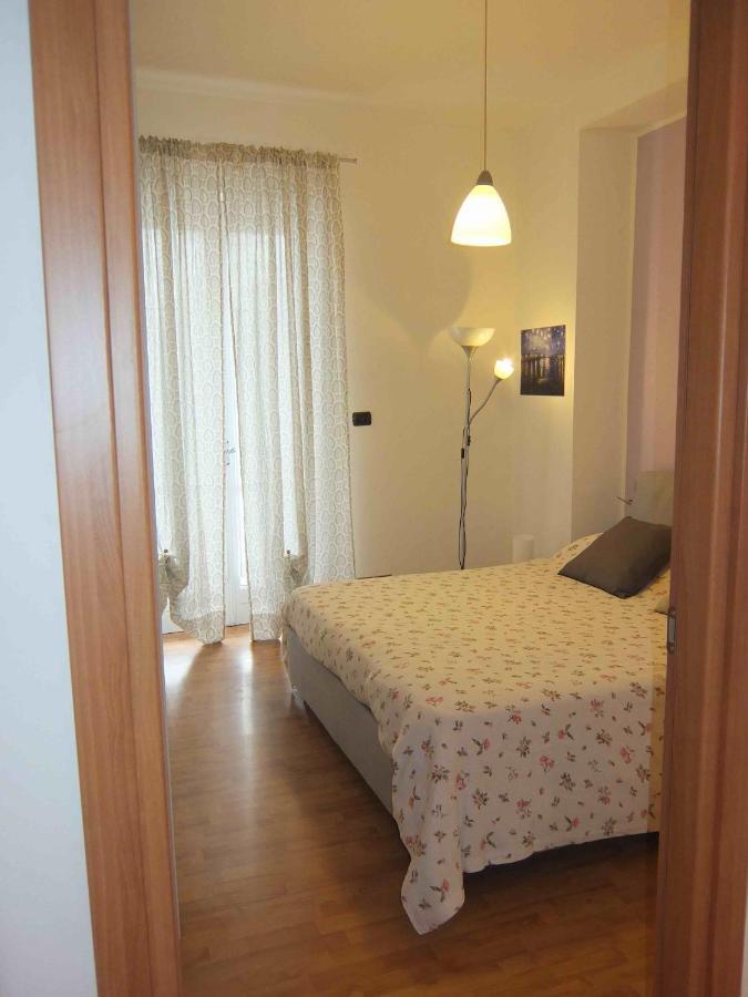Lungo Po Appartamento Turin Bagian luar foto